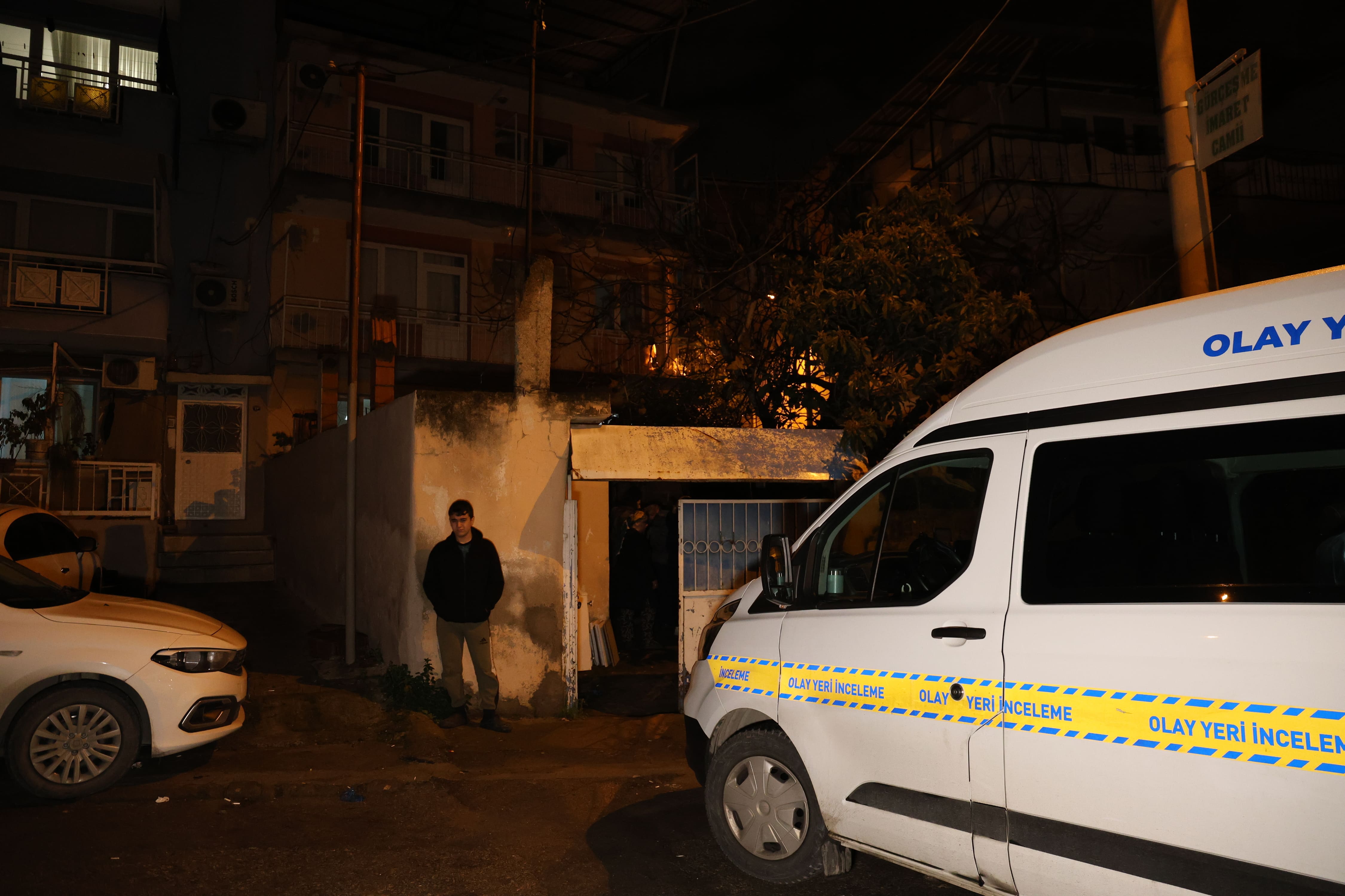 H I R S I Z L I K I C I N G I R D I K L E R I E V I N S A H I B I N I 1080359 320649