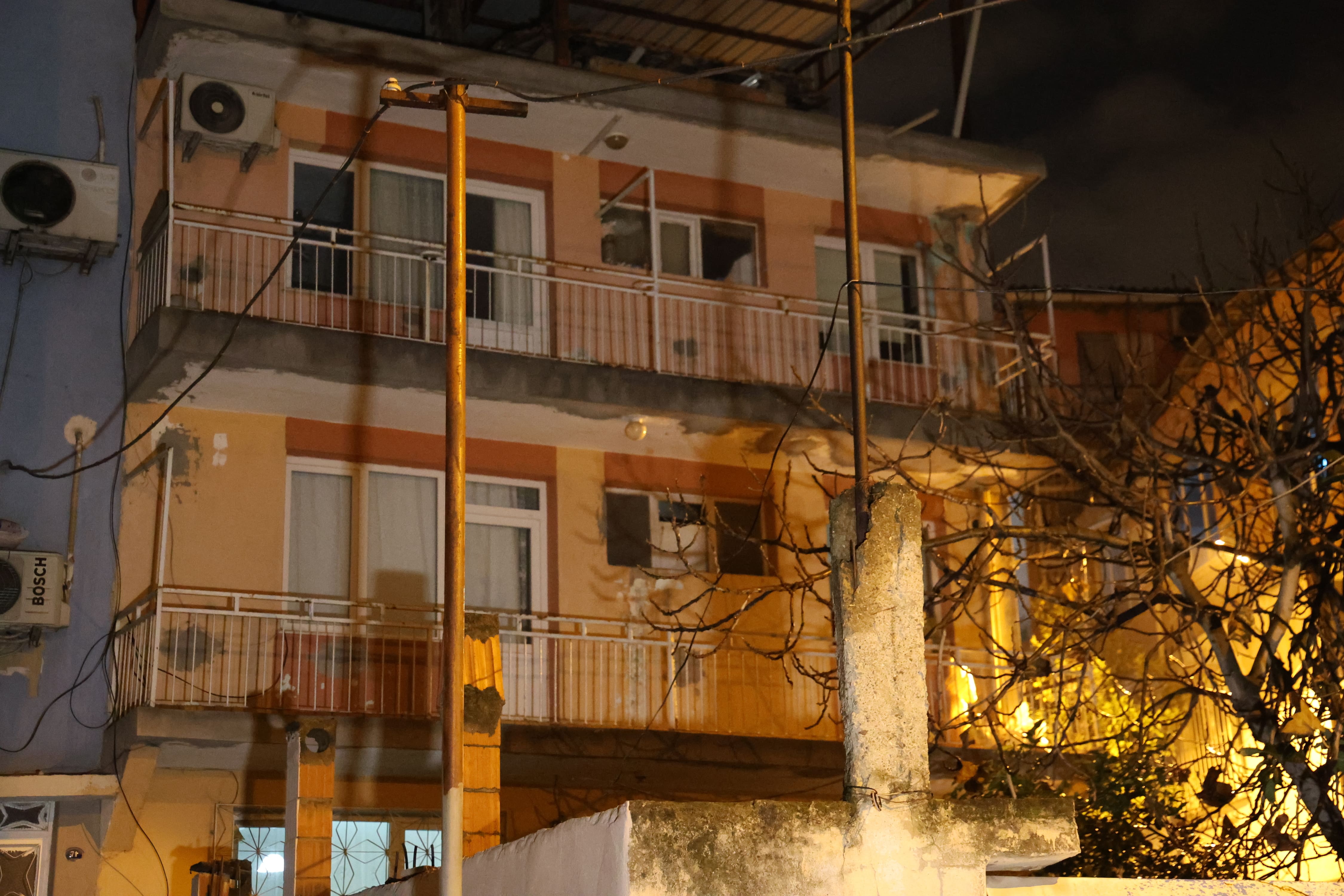 H I R S I Z L I K I C I N G I R D I K L E R I E V I N S A H I B I N I 1080362 320649