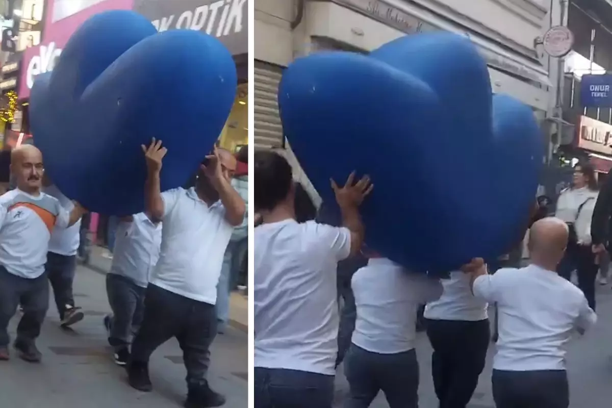 Kadikoy De F Harfi Tasiyan Bir Grup Cuce Goruldu 19333320 4945 Amp