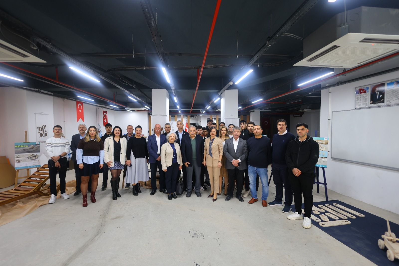 Karabağlar ’Da Engeller Tasarımla Aşıldı (12)