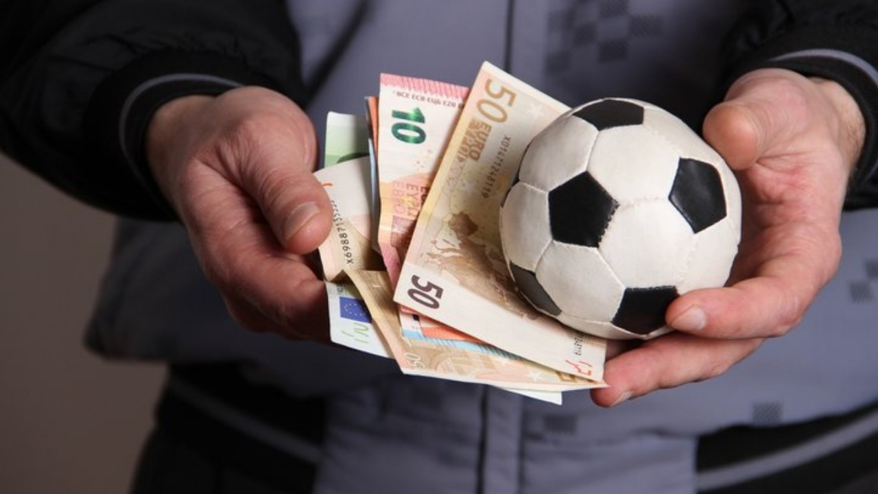 Klasi̇k Haber 2025 12 08T230544.481