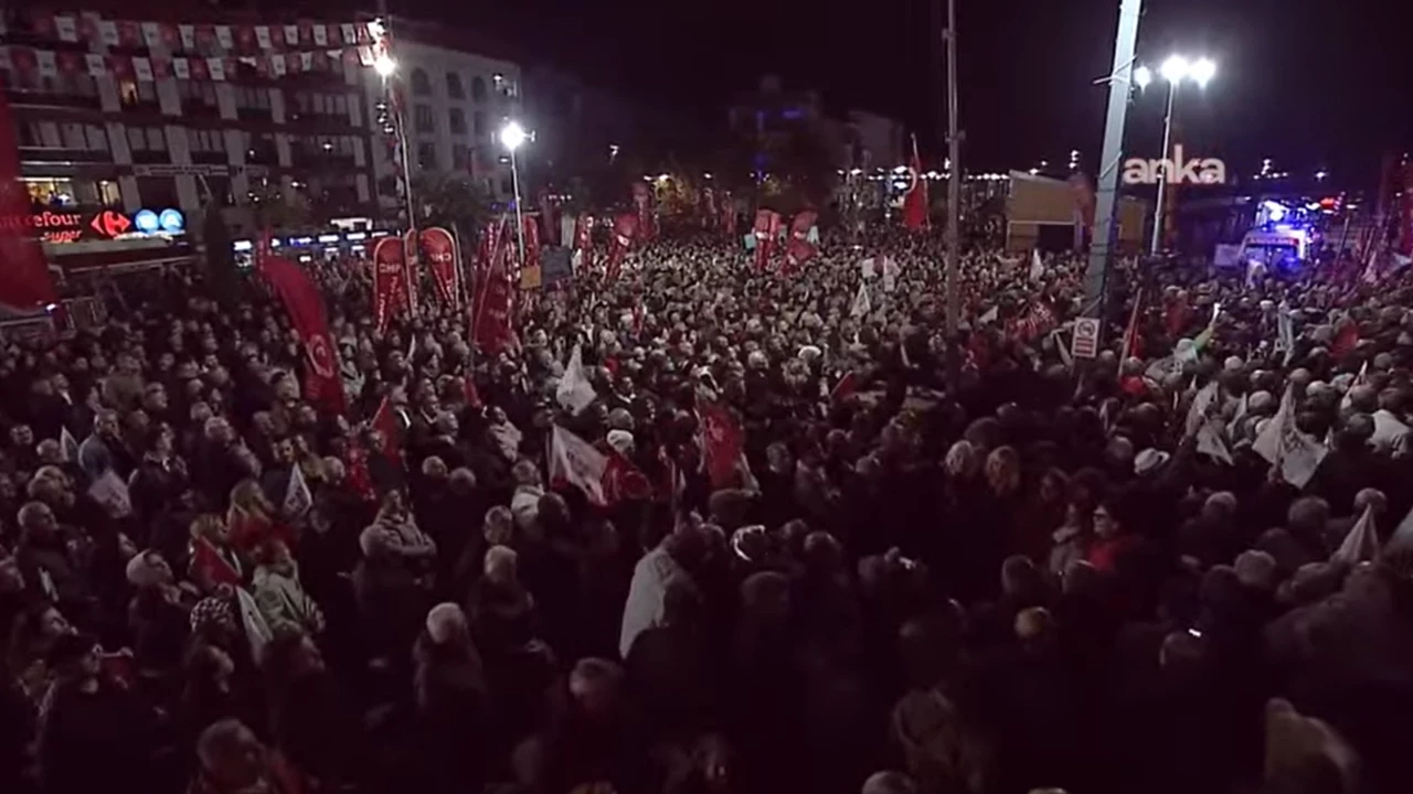 Millet Iradesine Sahip Cikiyor On Binler Catalcada 1G7Q