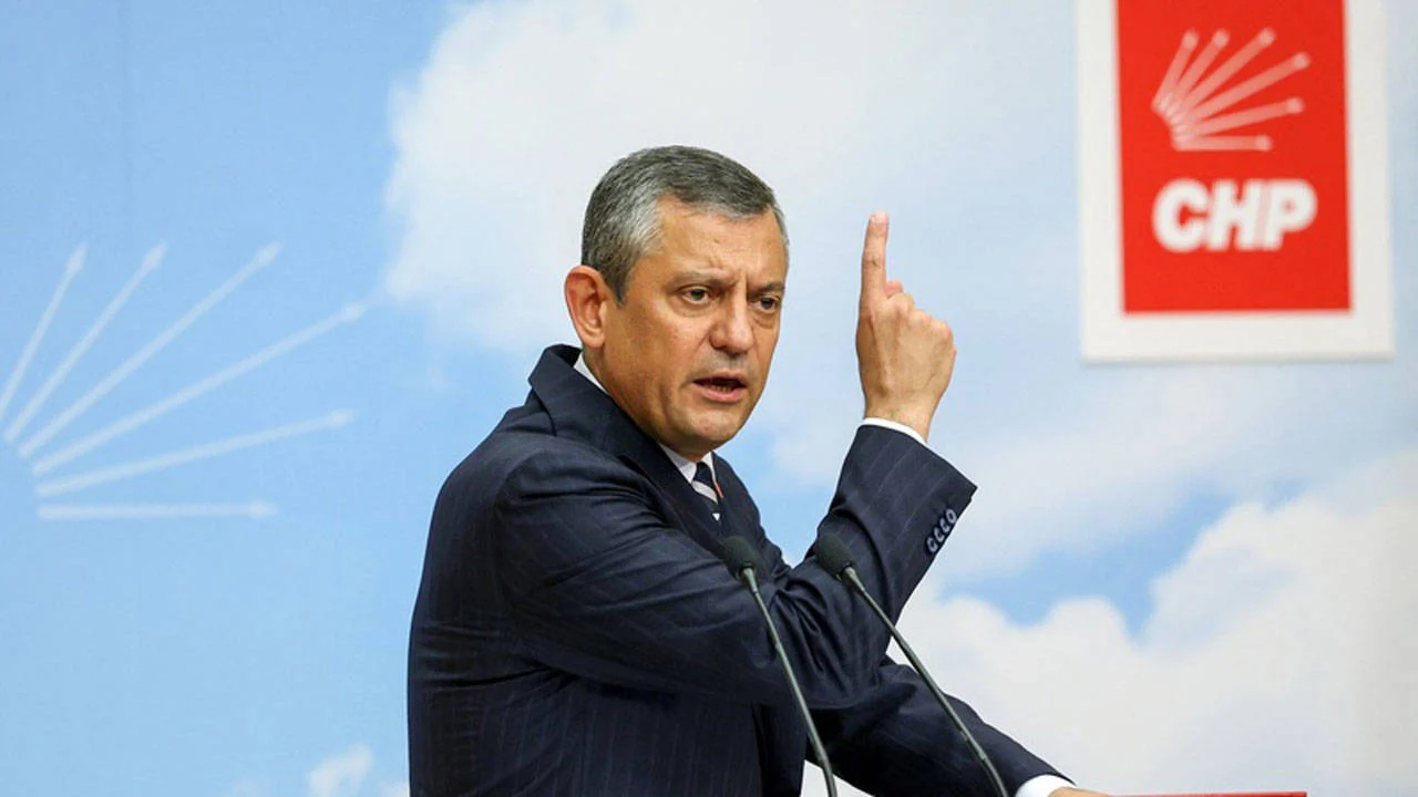 Ozgur Ozelden Kilicdaroglu Ve Gursel Tekin Aciklamasi