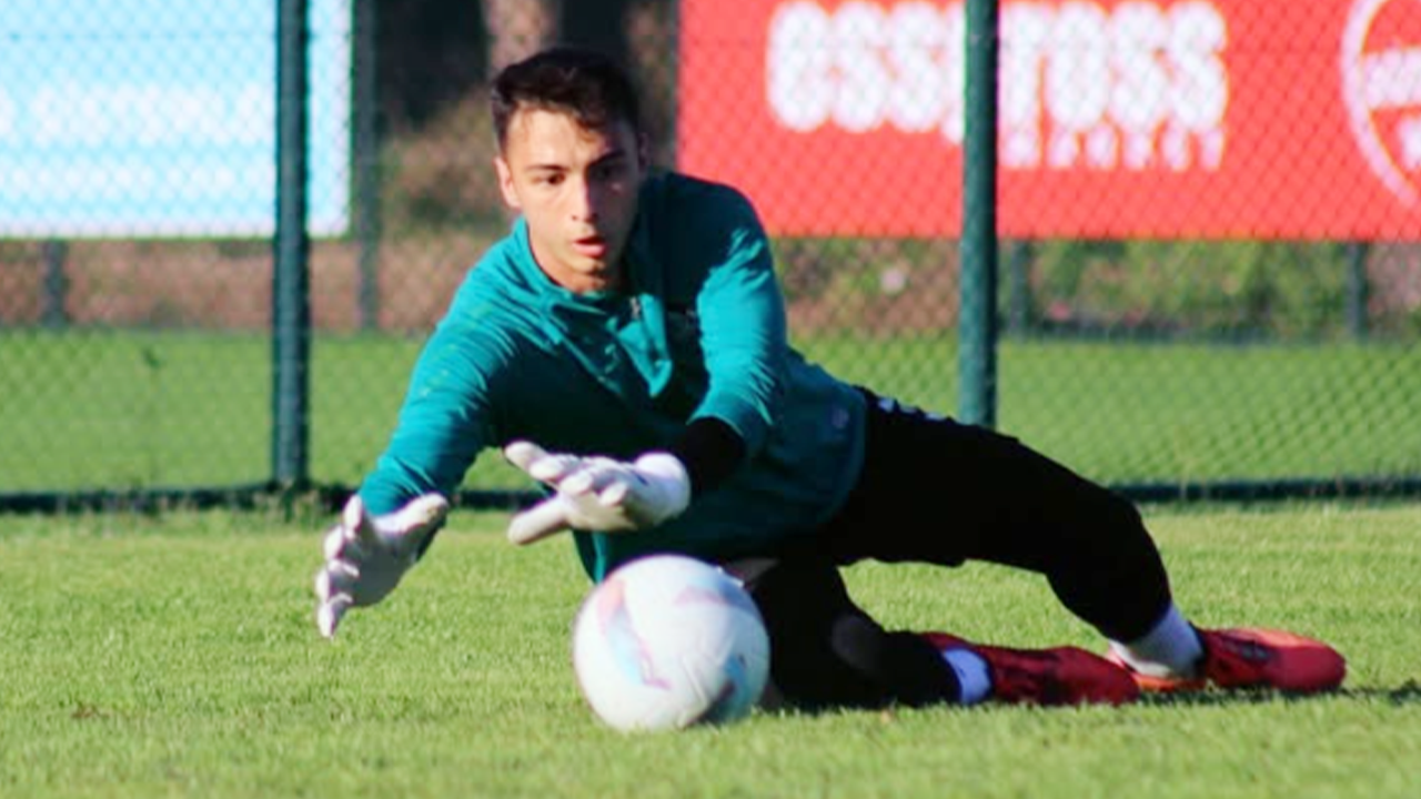 Sakaryasporun Kalecisi Yunus Emre Tekogulun Mesajlasmalari Ortaya Cikti Illaki Gol Yerim Ben 2