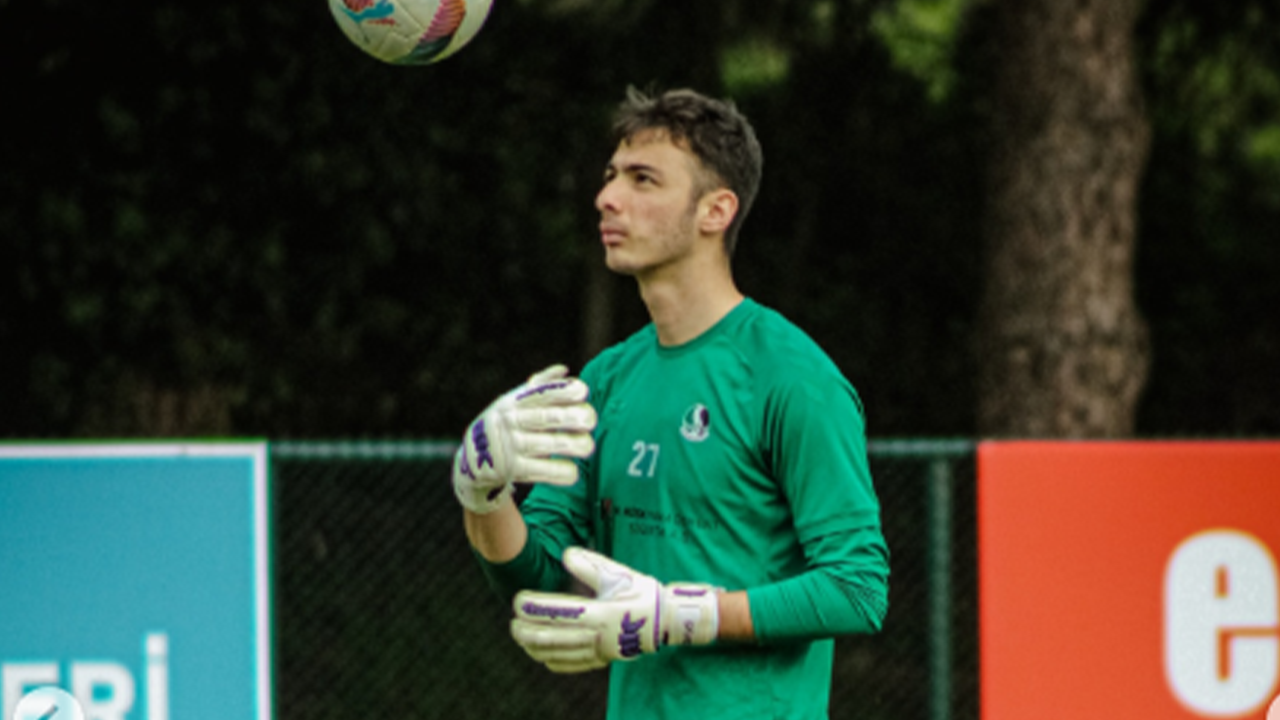 Sakaryasporun Kalecisi Yunus Emre Tekogulun Mesajlasmalari Ortaya Cikti Illaki Gol Yerim Ben 5