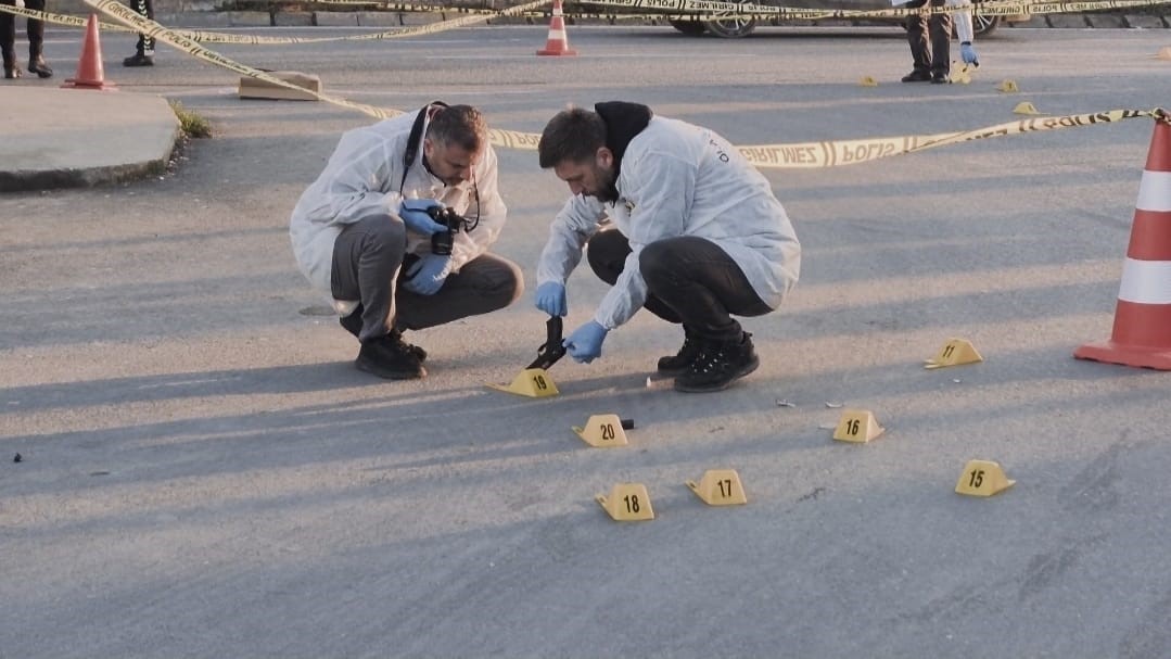 Sultangazide Kiz Ogrenciye Silahli Saldiri 20251229 A W609090