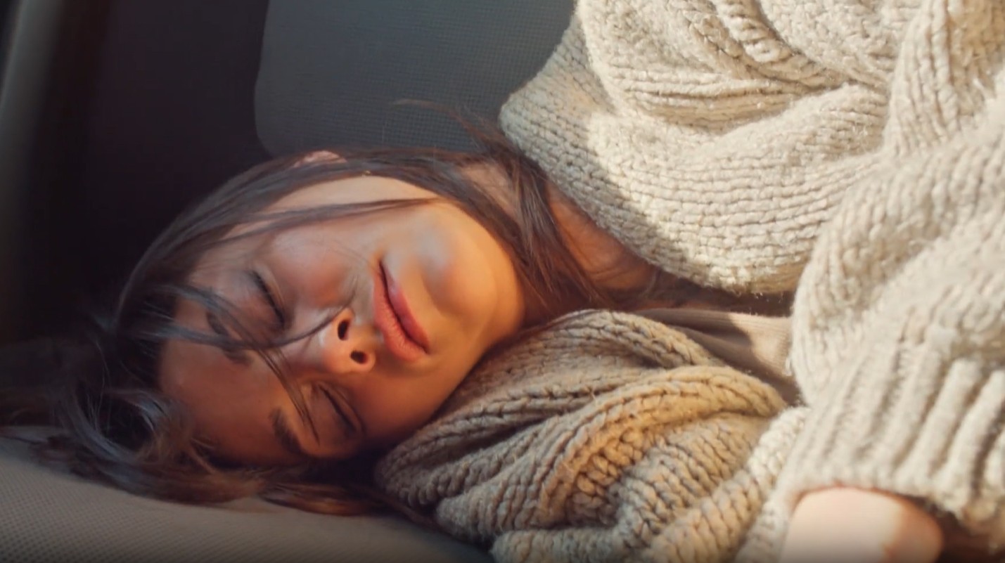 U Z A K S E H I R D E T U M D U Y G U L A R Z I R V E D E 1075908 319230