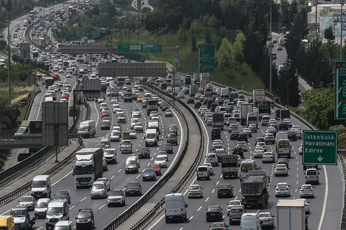 Yilbasinda Sil Bastan Degisiyor Araci Olan 19315137 2986 Amp