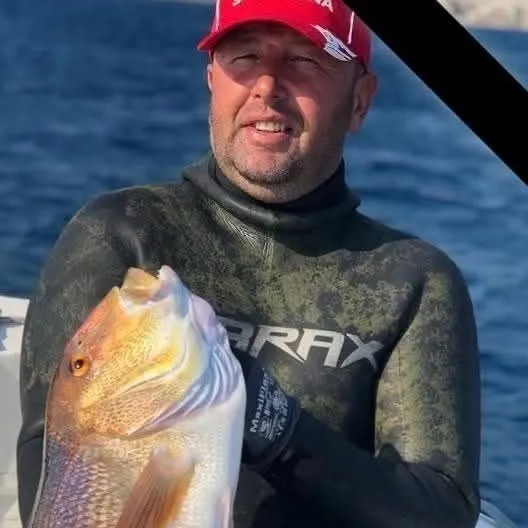 0X0 Izmirde Eski Milli Sporcu Kazara Tufegiyle Vuruldu 1767855169858