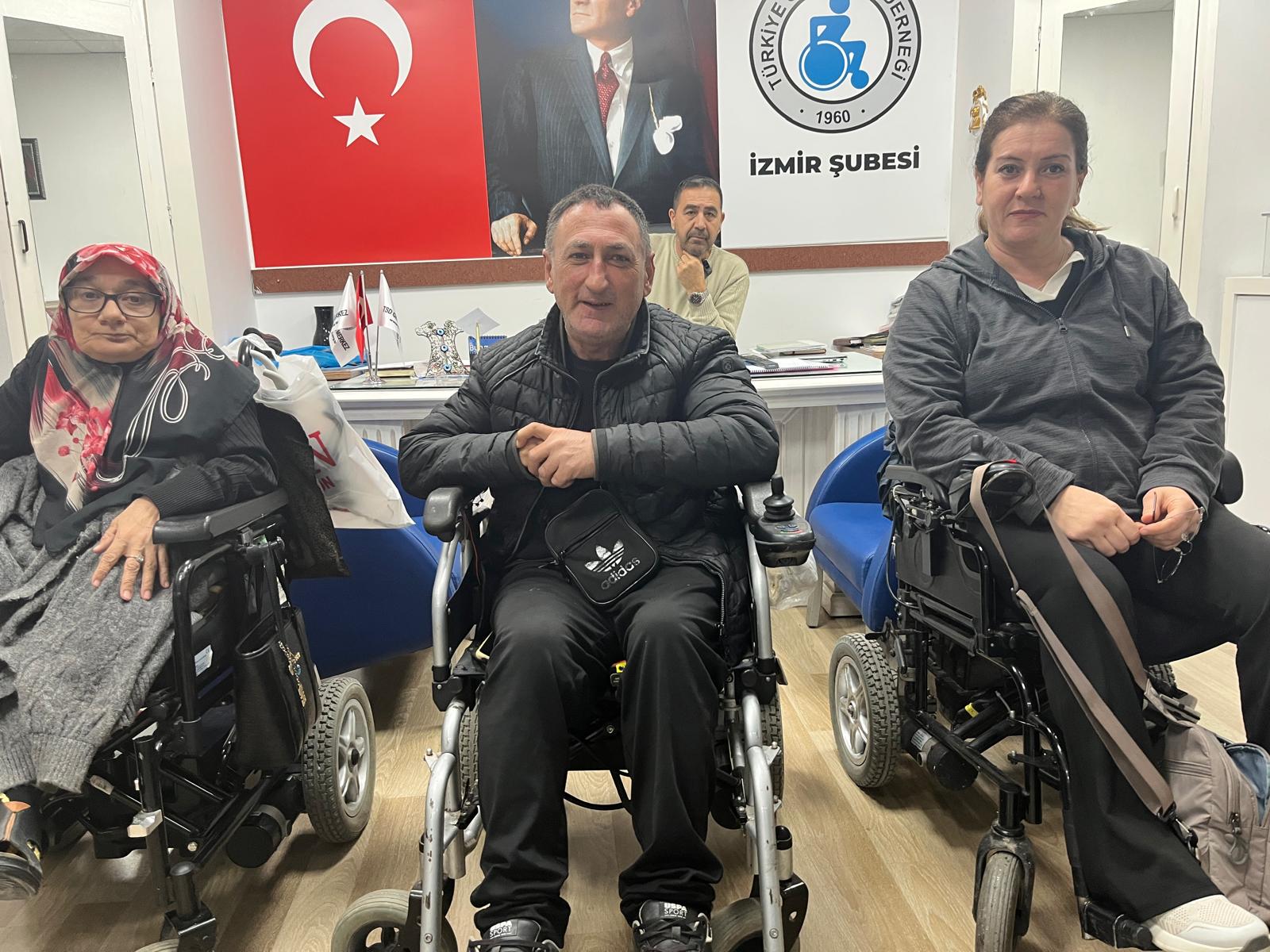 3F36B99C 0Eb0 40E2 B9Fb D383Cc815C5B