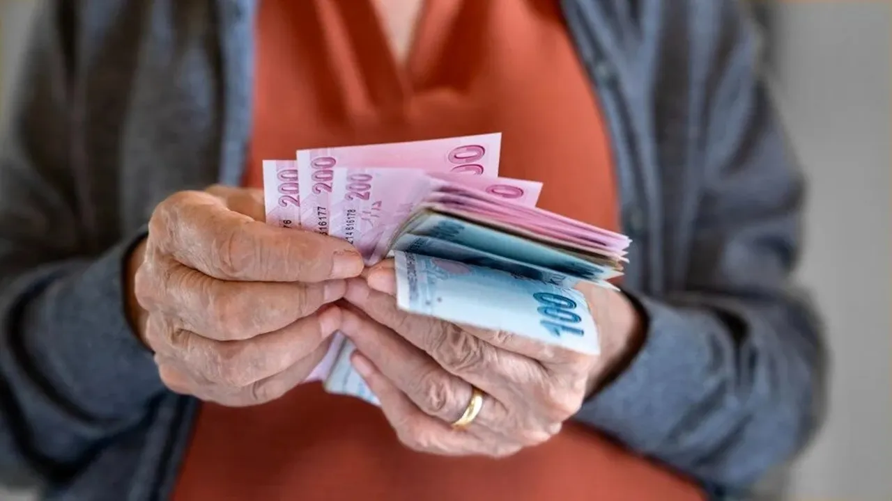 5 Ocakta Emekliler Icin Kritik Gun Maaslar 20 Bin Tlyi Asacak Mi Iste 2026 Emekli Maas Tablosu 34807.Jpg