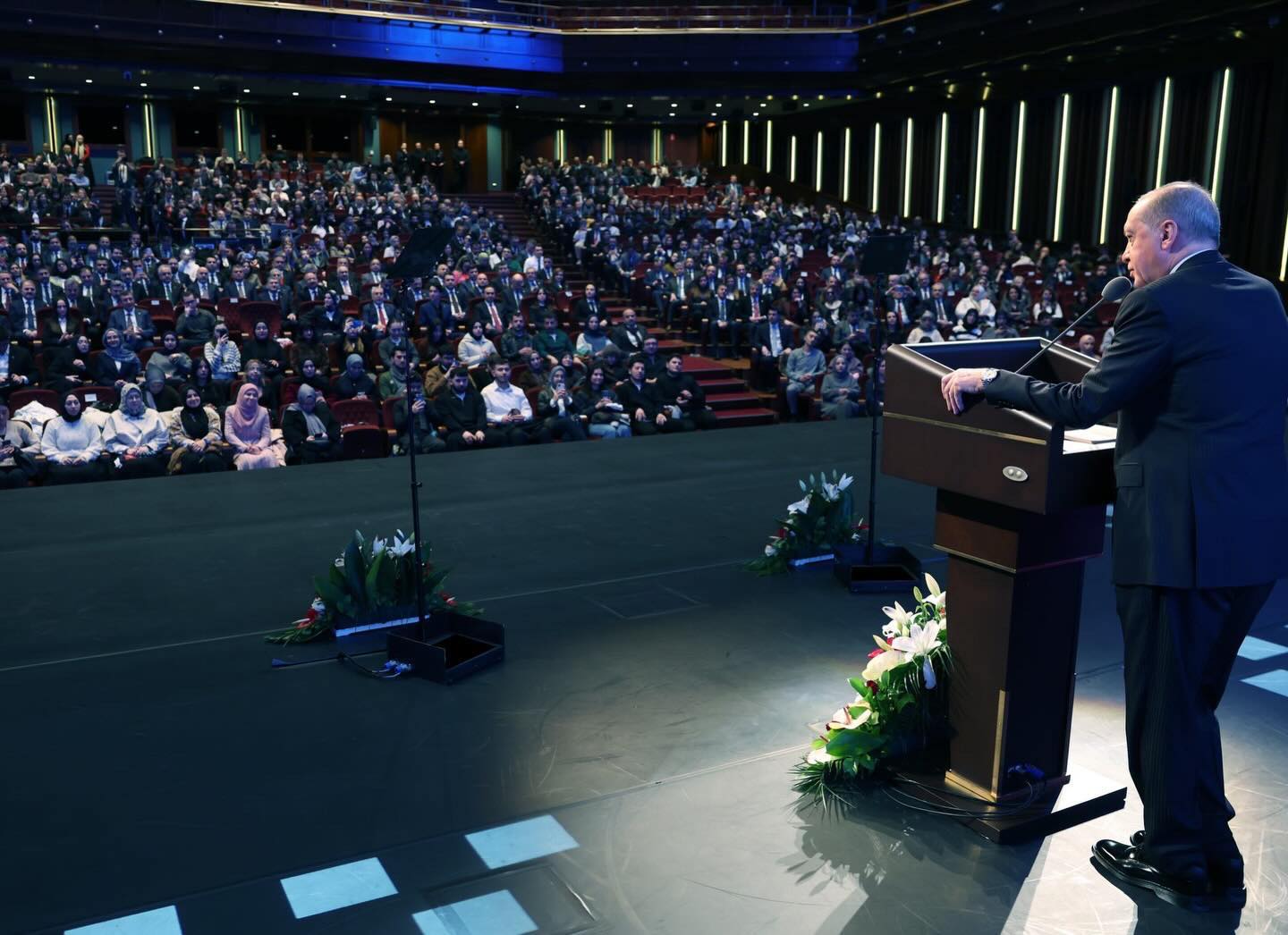 611854590 1403535087887718 620445787337930603 N