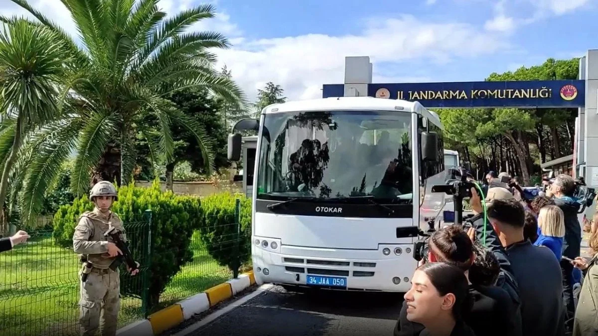 697Ca5591B291925 W1200Xh675