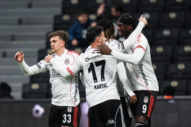 Besiktas 3 Golle Kupada 2 De 2 Yapti 19467778 6890 M