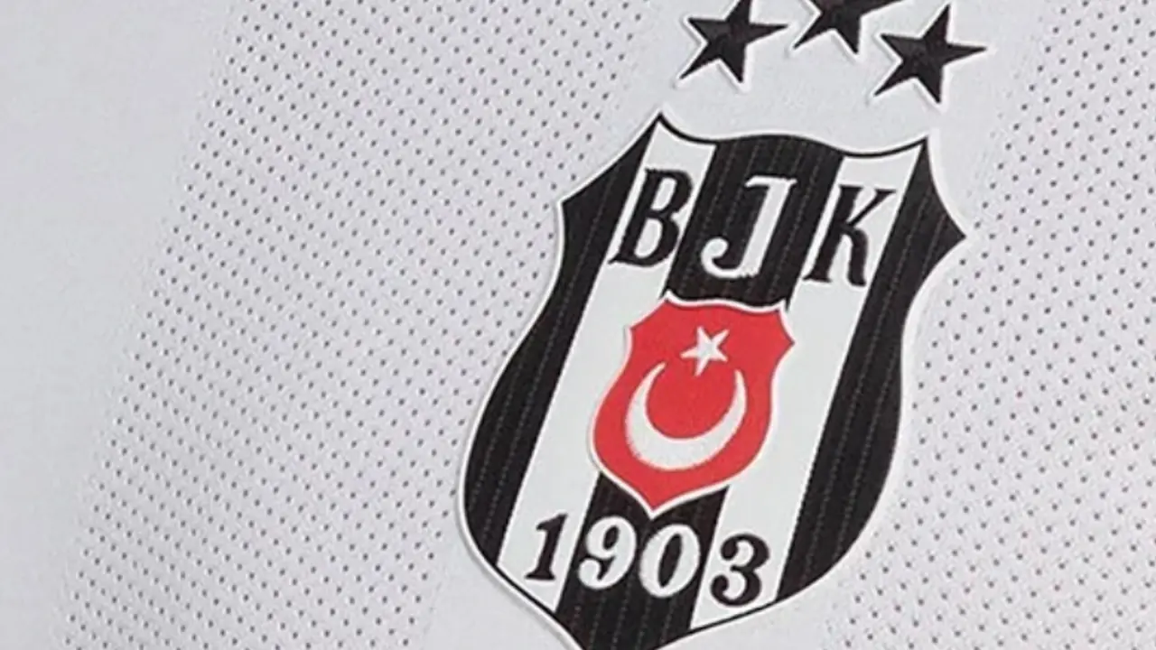 Besiktas Bir Benficalinin Daha Pesinde