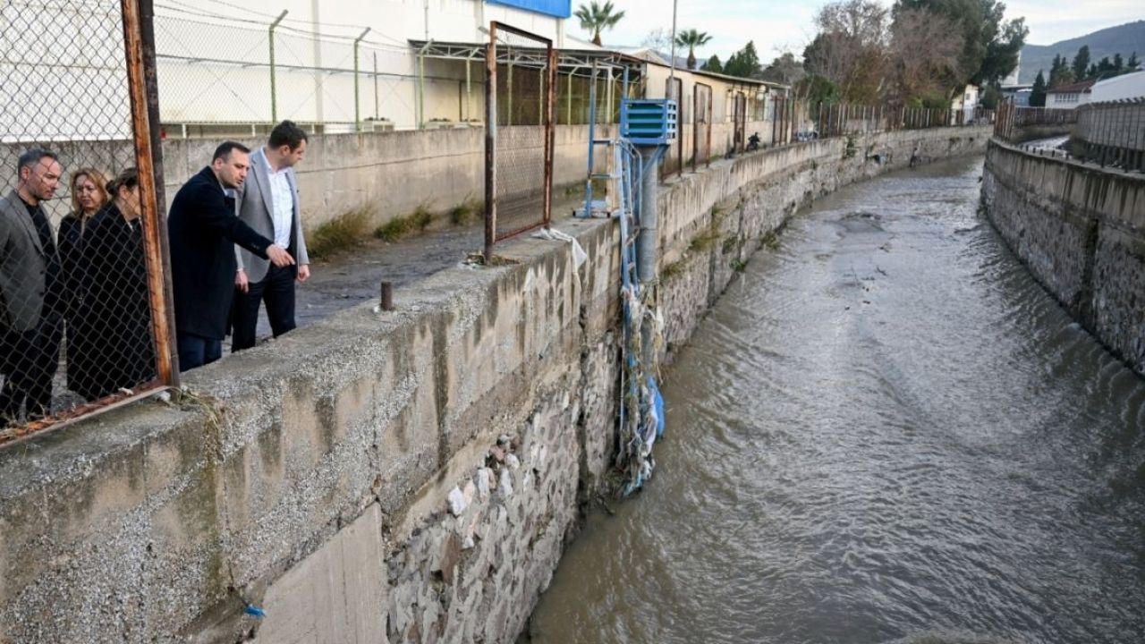 Birnivada Sel Mesaisi 1766542938