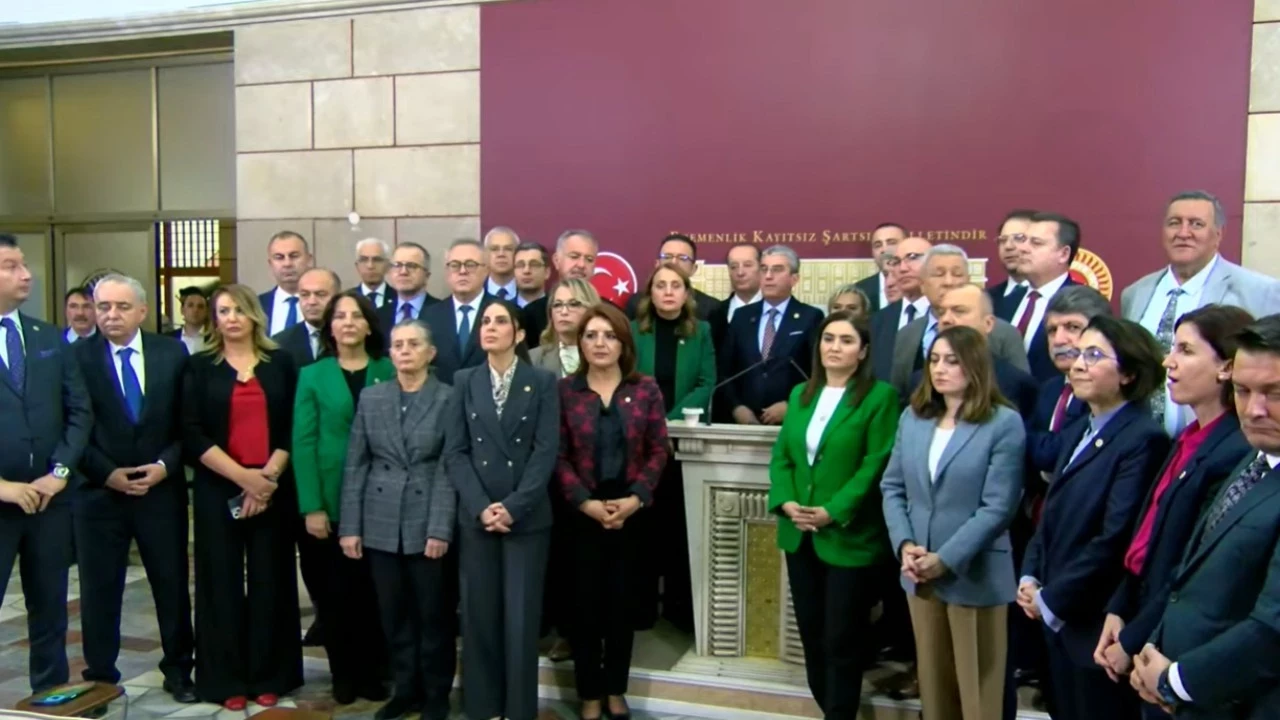 Chp Mecliste Emekli Nobetine Basliyor Wsec