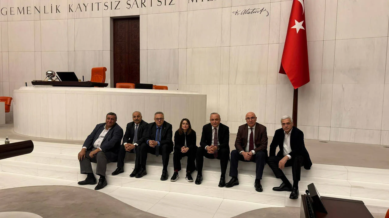 Chpnin Meclis Nobeti 11 Gununde Ya Hep Beraber Ya Hicbirimiz