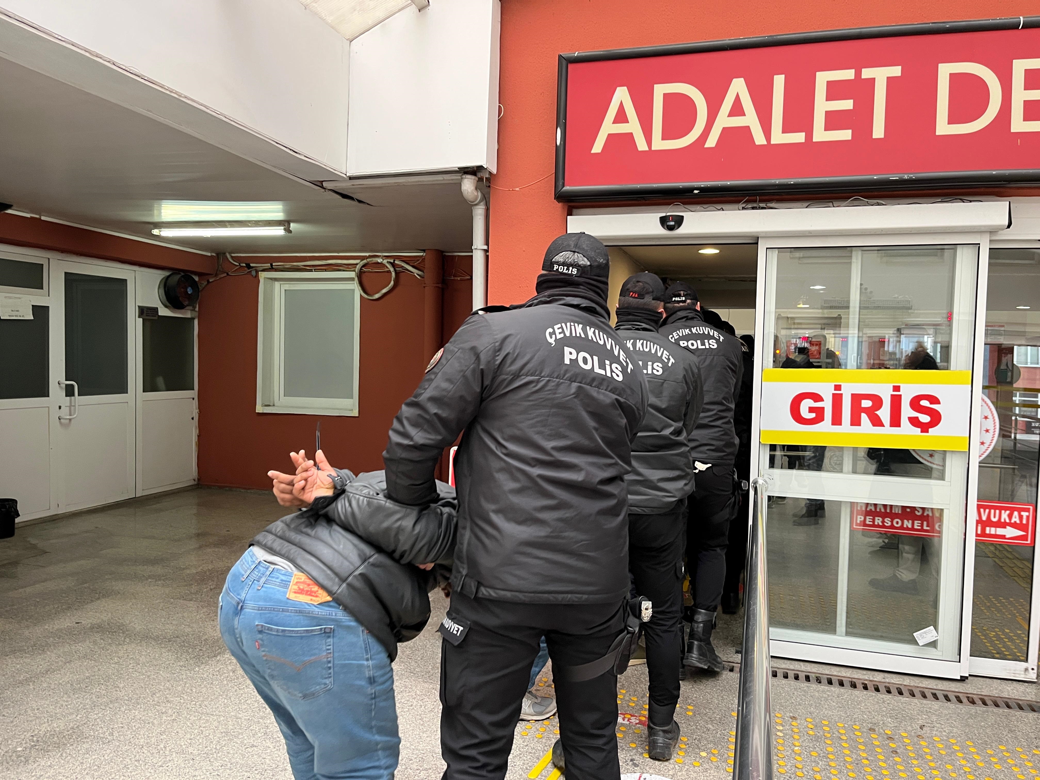 D E A S V E E L K A I D E O P E R A S Y O N U N D A 30 S U P H E L 1092522 324289