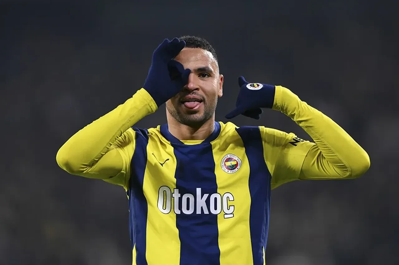 Fenerbahcede 2 Yildiz Istanbulu Terk Ediyor Transferde Surpriz Gelisme 3276147 202601131019 2
