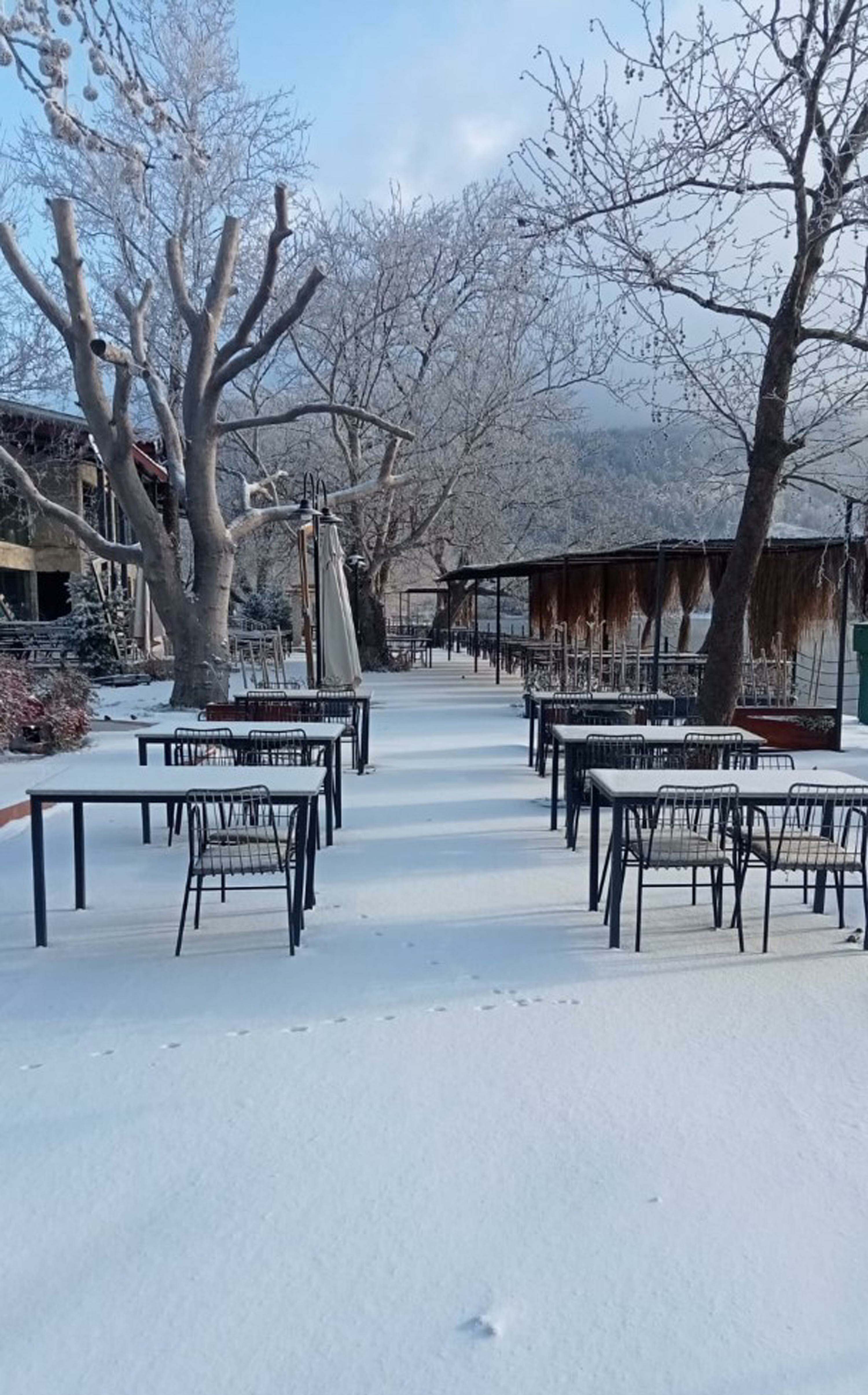 G O L C U K V E B O Z D A G Y A Y L A L A R I B E Y A Z O R T U Y L E 1112939 330391