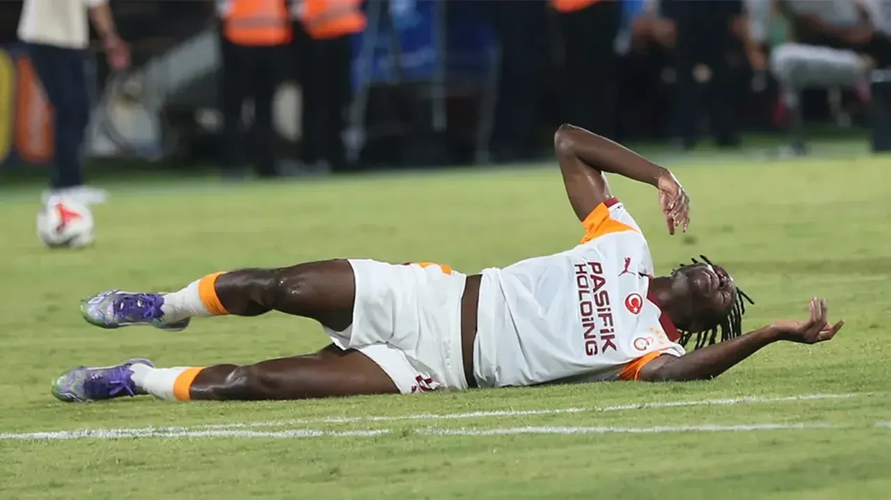 Galatasarayda Wilfried Singo Soku Yildiz Futbolcu Icin Karar Verildi Artik Imkansiz 3277949 202601221255 7