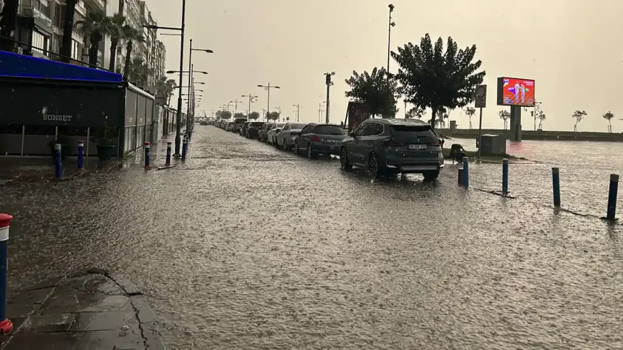 Izmir Yagmur Kapakkkaeeae