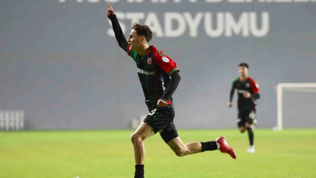 Karsiyakali Adem Paylasilamiyor Trabzonspordan Yeni Adim