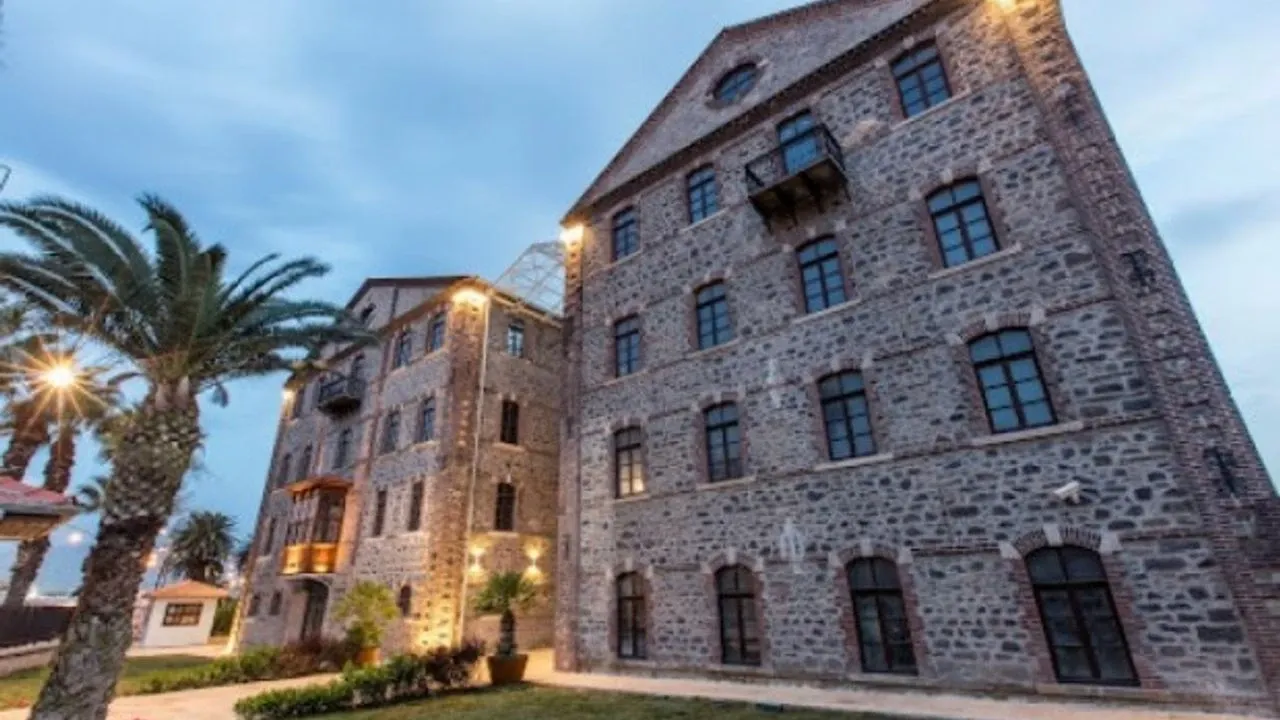 Mahkemeden Meslek Fabrikasi Icin Yeni Karar Tahliye Durduruldu