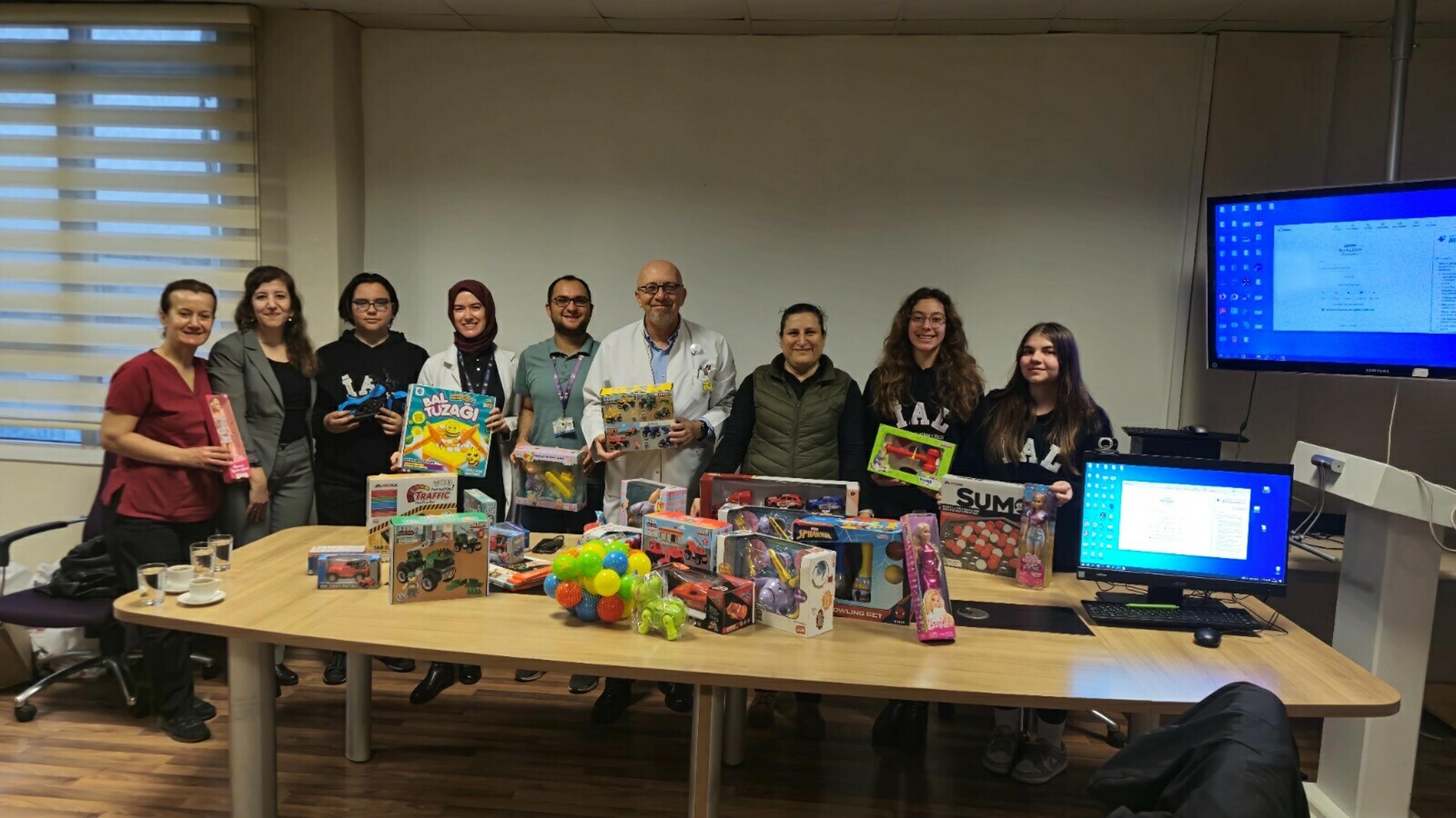 O Y U N C A K L A R L A T E D A V I G O R E N C O C U K L A R I N Y U Z 1125190 333893