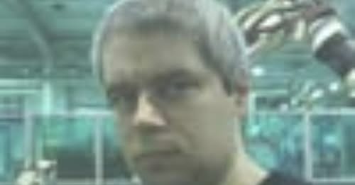 11742102398120300393