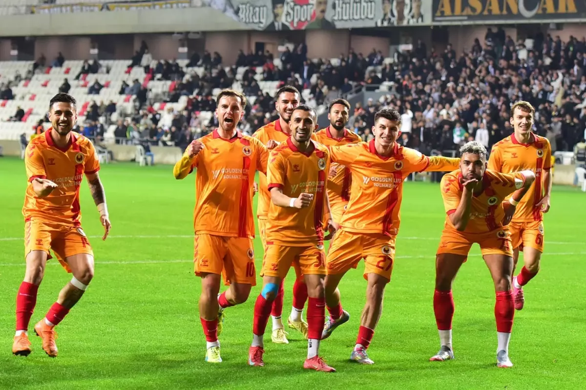 5 Kurusluk Bilet Izmir Takimlarini Karsi Karsiya 19592105 766 Amp