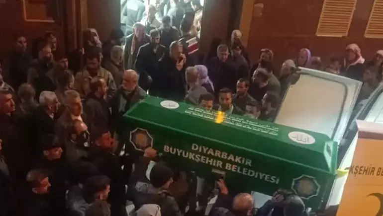 699Ef6E5Ab074E63Db122E19