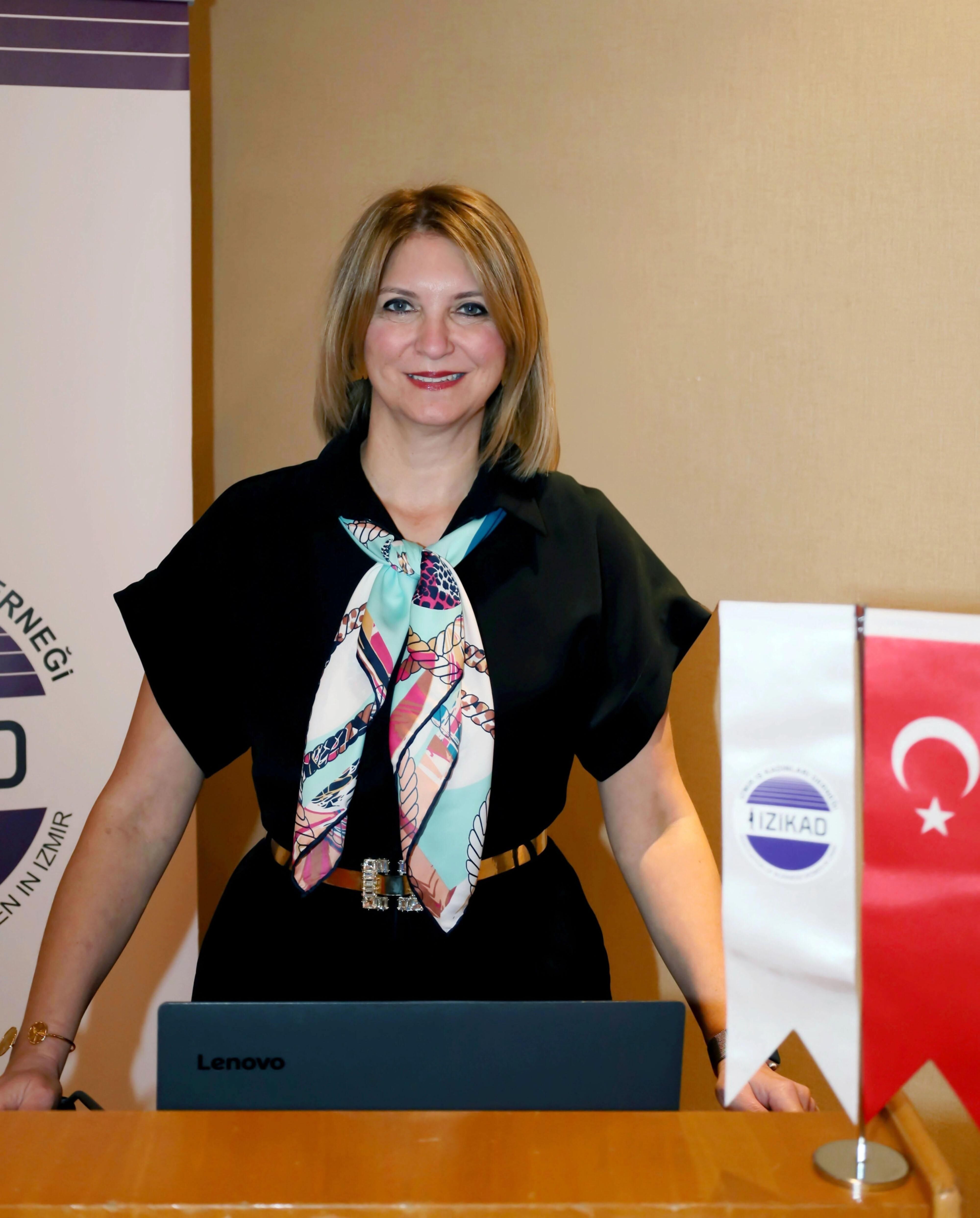 7340B065 3B7D 4A4E B451 D818F40566C2