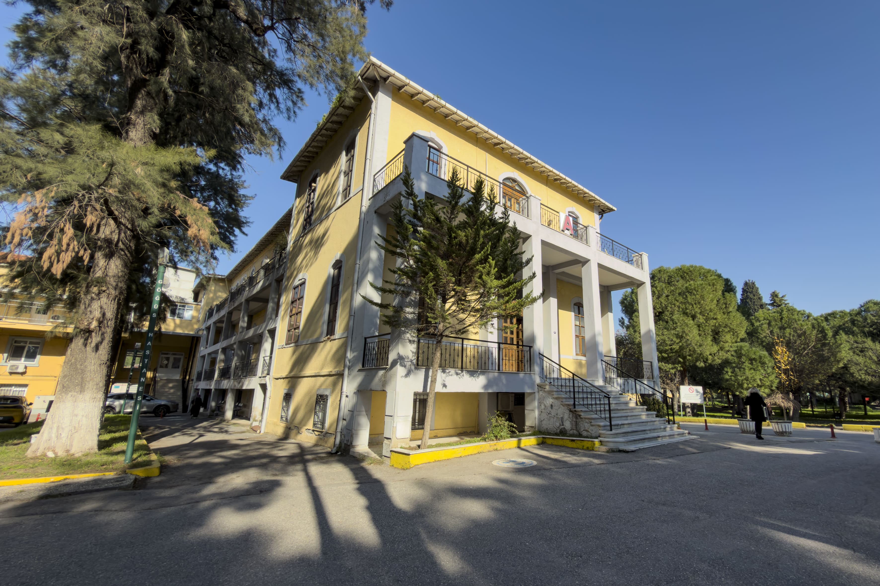 A A 20260203 40444906 40444898 I Z M I R D E B U L A S I C I H A S T A L I K L A R I C I N K U R U L A N H A S T A N E 116 Y I L D I R S A G L I K S U N U Y O R