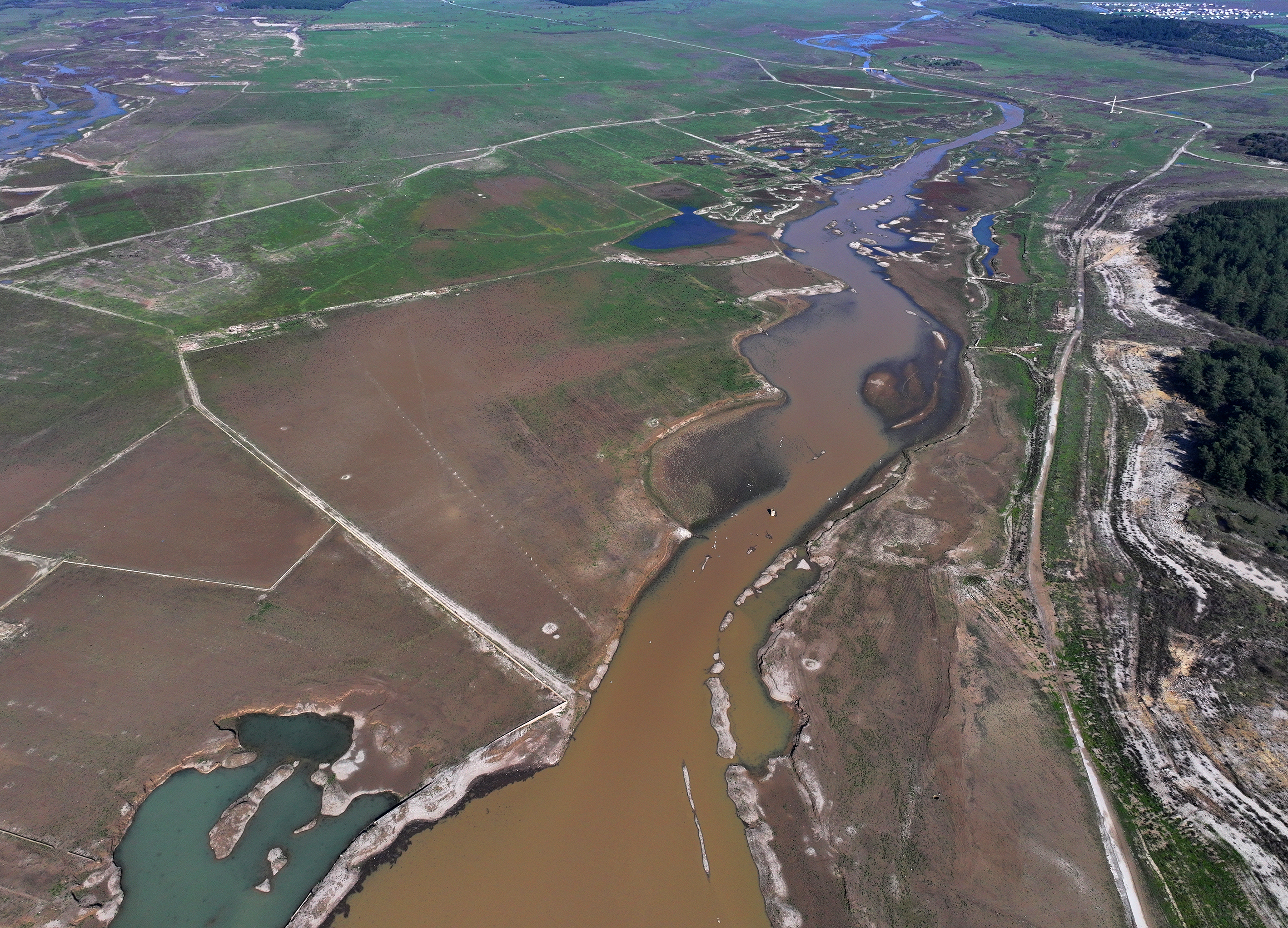 A A 20260204 40454139 40454136 I Z M I R O C A K T A S O N 88 Y I L I N E N Y U K S E K I K I N C I Y A G I S I N I A L D I