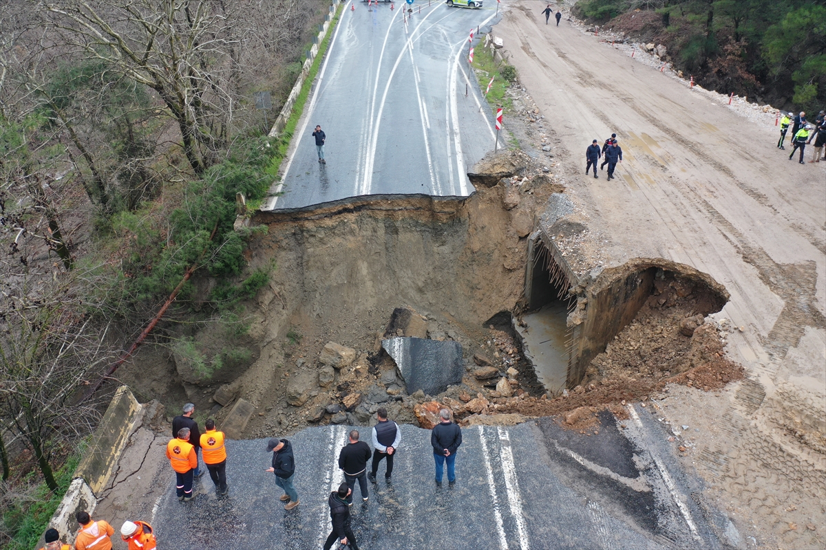 A A 20260206 40474810 40474807 I Z M I R D E S I D D E T L I Y A G I S N E D E N I Y L E S E L C U K A Y D I N K A R A Y O L U N D A C O K M E M E Y D A N A G E L D I