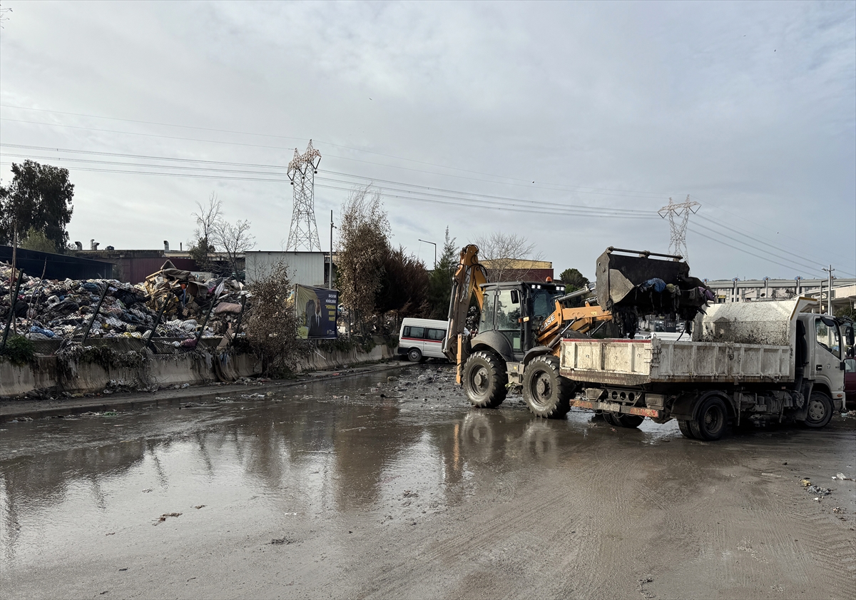 A A 20260215 40561552 40561549 I Z M I R B U C A D A S A N T I Y E D E K I C O P L E R Y A G M U R S U L A R I Y L A Y O L A D A G I L D I