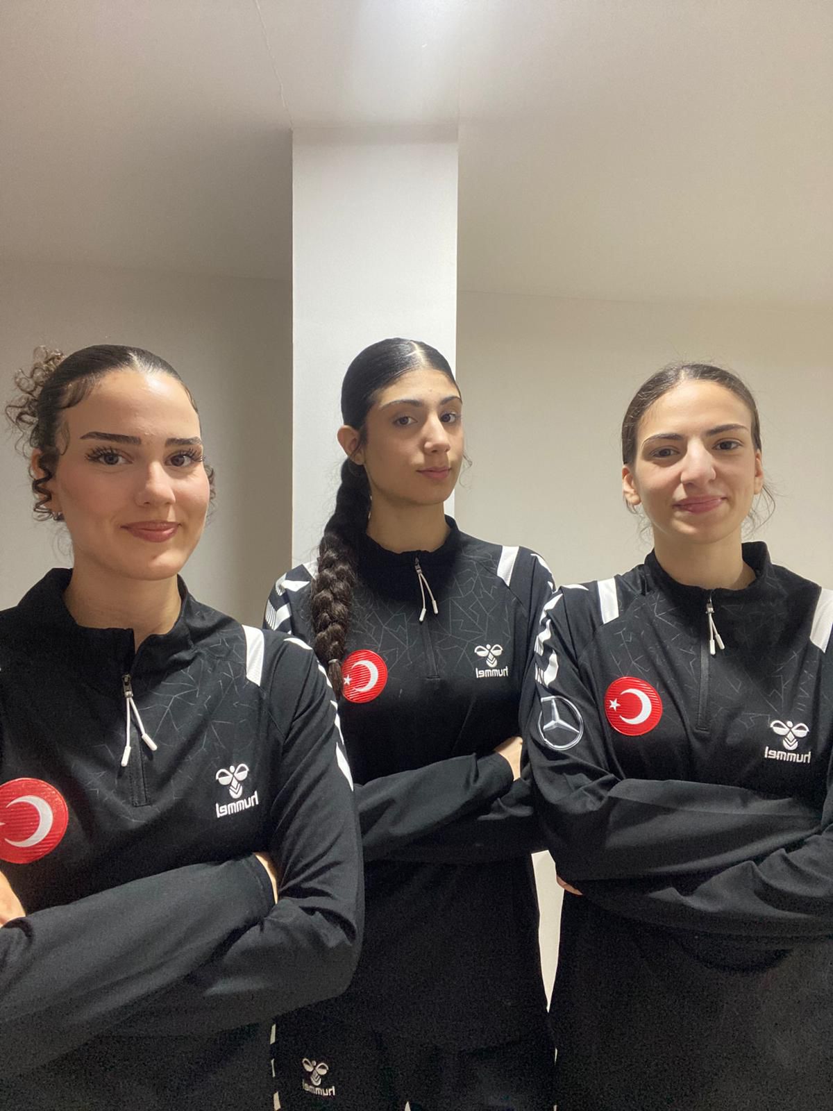 Ac0840E3 Fd71 4E04 853D 917Bde1C0430.Jpg