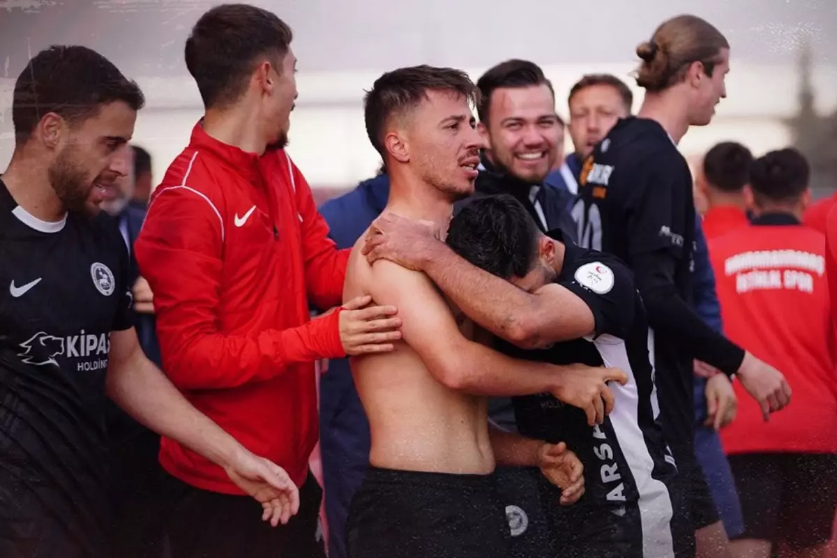 Adim Adim 1 Lig Depremde 14 Sporcusunu Kaybeden 19533976 236 Amp