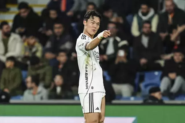 Besiktas Rams Basaksehir I 90 7 De Yikti 19570708 8505 M