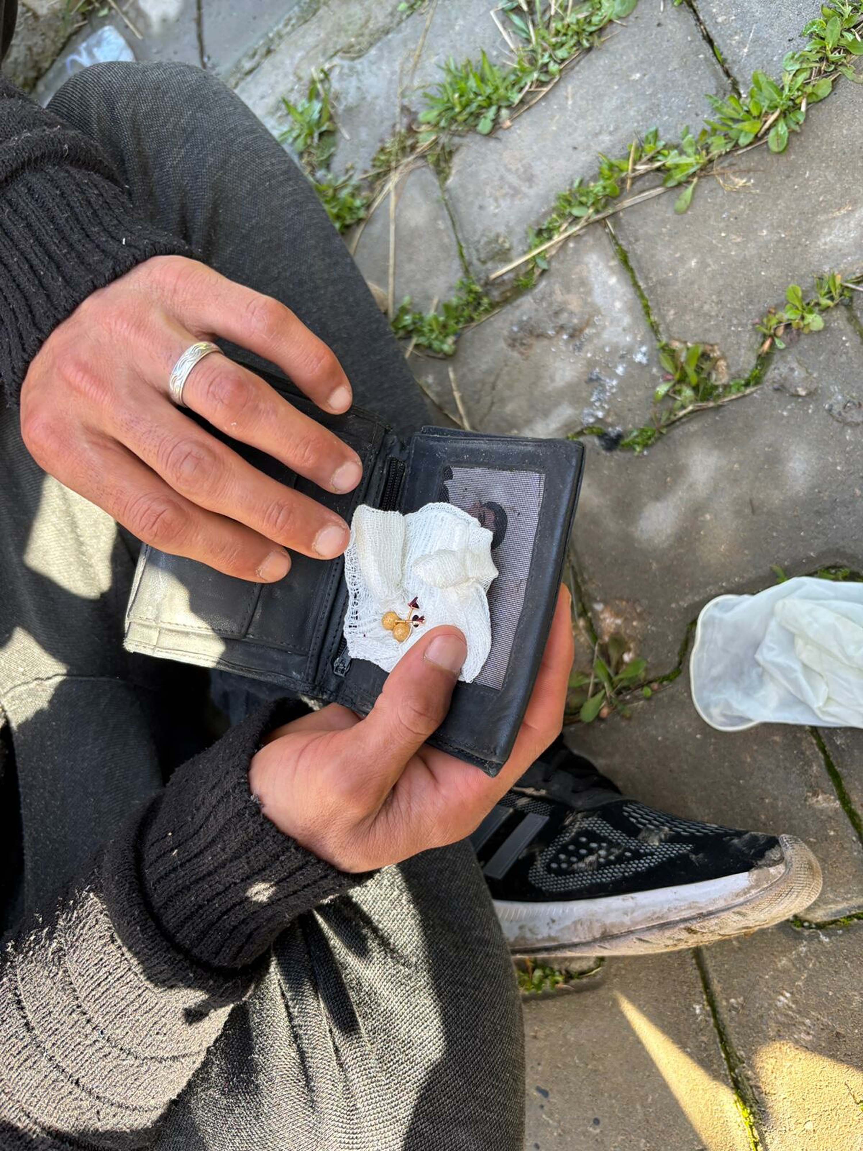 I Z M I R D E D E R E D E A K I N T I Y A K A P I L I P O L E N B E 1155395 343121