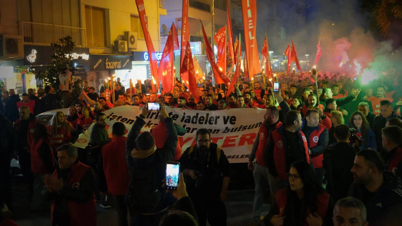 Izmirde 19 Marta Katilan 4 Ogrenci Tutuklandi