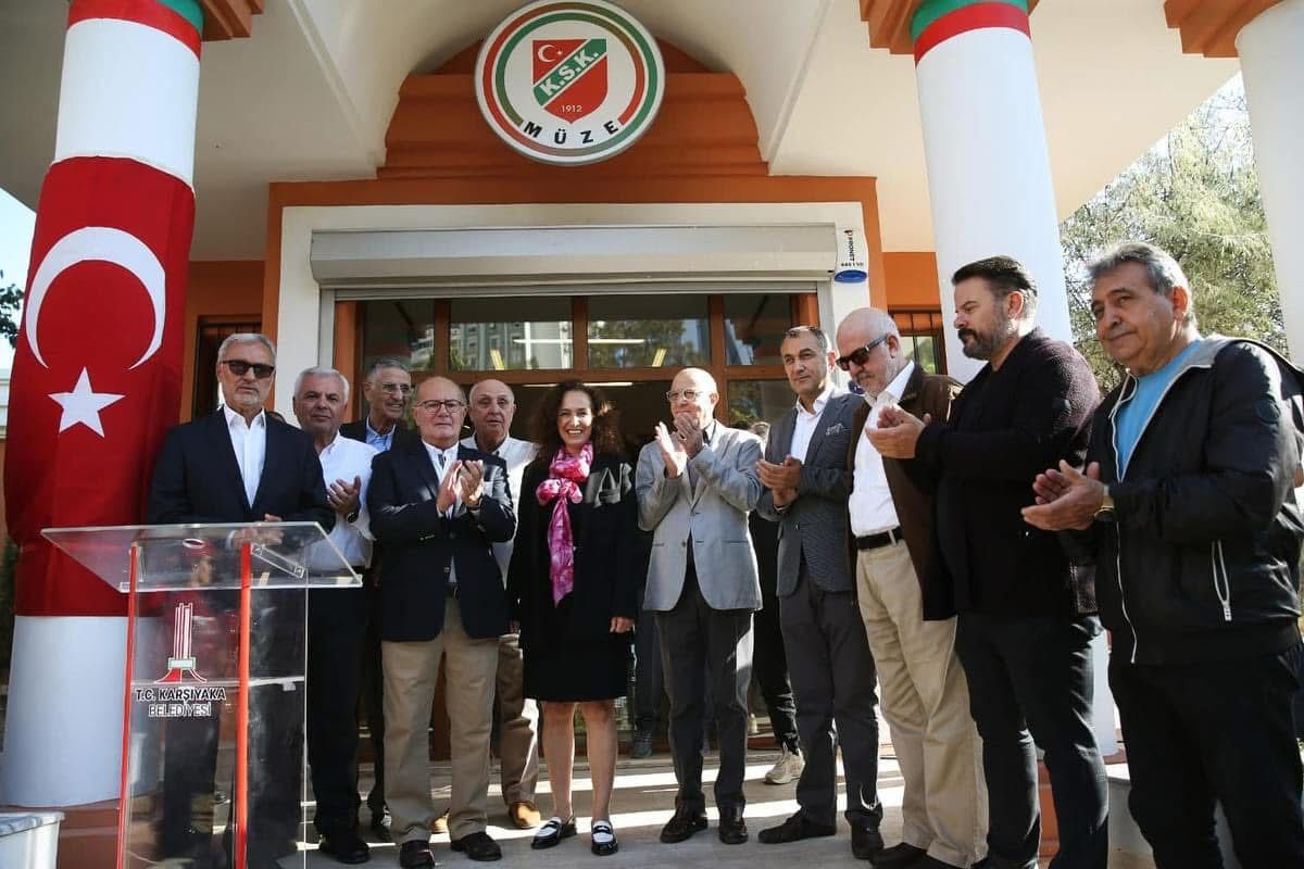 K A R S I Y A K A D A D I V A N Y O N E T I M I N D E N V E D A M E S 1186767 352601