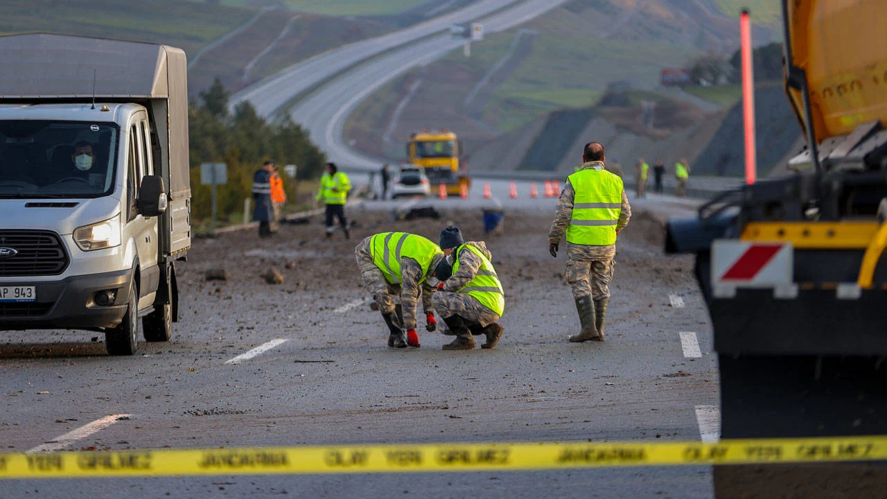 Msb Dusen F 16 Ucagi Tanimlanamayan Radar Izi Nedeniyle Havalandi