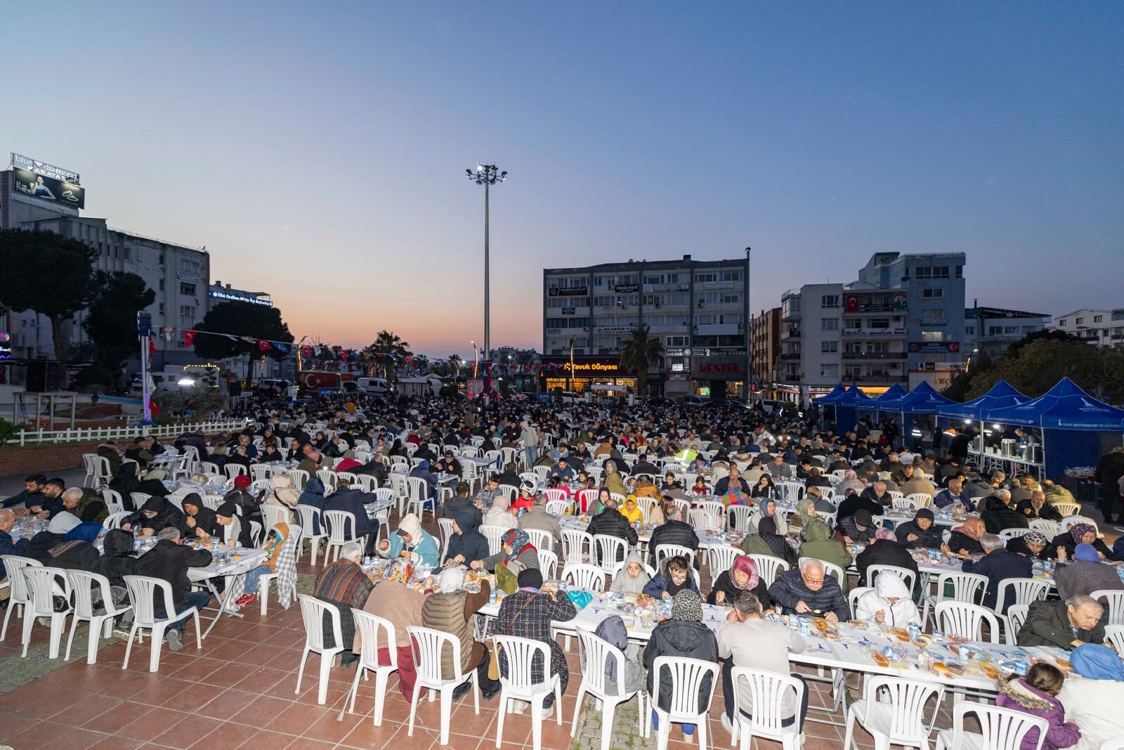 15.03.2026 203C5372 4Ea8 44Bd 89Ae B3B6E9F449E5