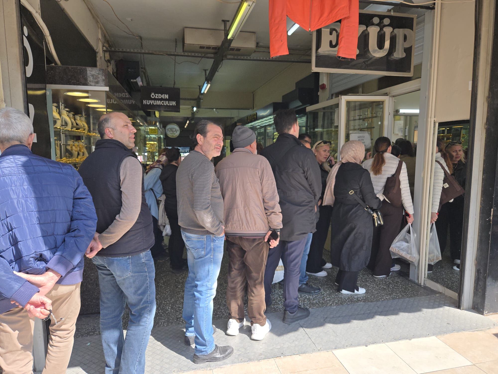 494Cc1E4 8119 4Efb B7E7 1816D5890B3E