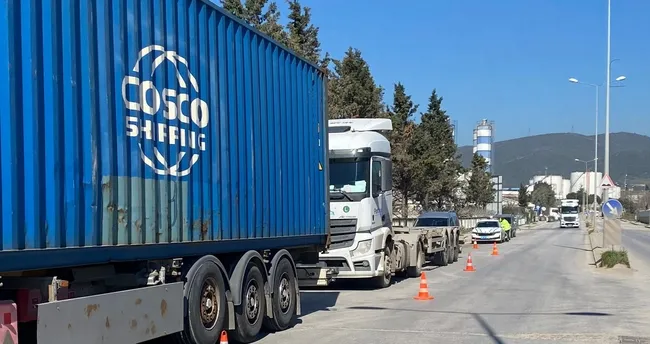 650X344 Iki Tirin Arasinda Sikisip Oldu 1773145871275