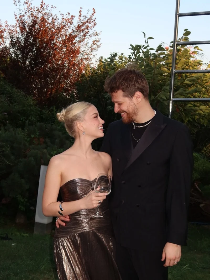 69B3Ca3A3Ddf9852 W1200Xh1600