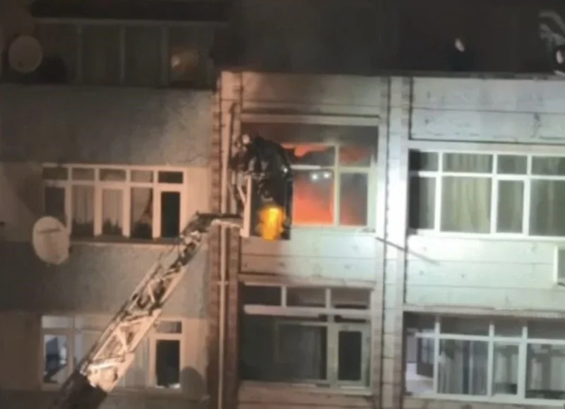 69C002Ab861Ec800 W1200Xh869